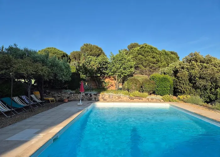Dom wakacyjny Maison Avec Vue , Piscine Et Jardin