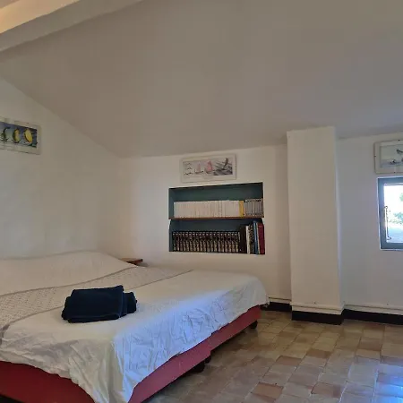 Maison Avec Vue , Piscine Et Jardin Vakantiehuis