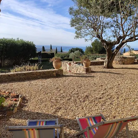 Maison Avec Vue , Piscine Et Jardin Vakantiehuis *