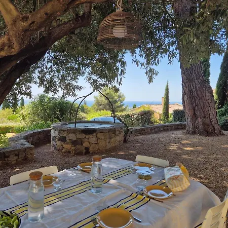Maison Avec Vue , Piscine Et Jardin Vakantiehuis *